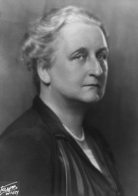 Franziska Gräfin von Larisch-Mönnich (1927)