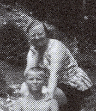 Josefine Friedl bei einer Kindererholungsaktion in Steinberg am Achensee 1929