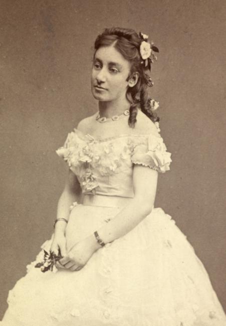 Marie von Najmájer als junge Frau