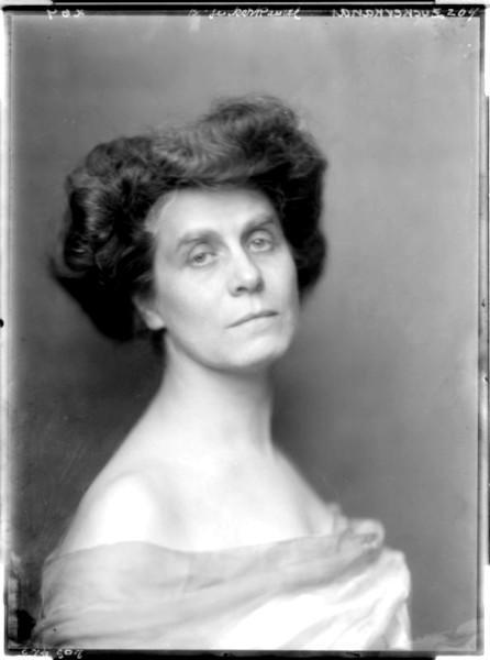 Porträt der Berta Zuckerkandl-Szeps (1908)