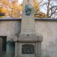Bozena Němcovás Grab auf dem Vyšehrader Friedhof in Prag
