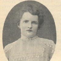 Ružena Machová (um 1903)