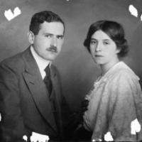 Ida Mauthner mit ihrem Mann Otto um 1918