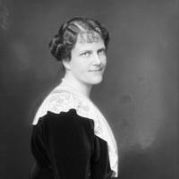 Lucy, Freiin von Fries-Skene 1915